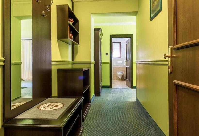 스탠다드 트리플 발코니 룸, Bitoraj Fužine