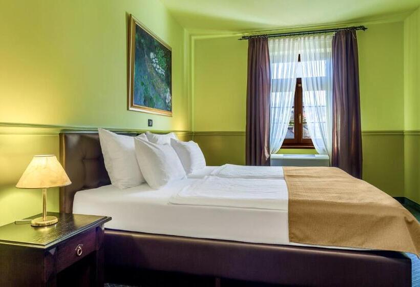 스탠다드 룸 산 전망, Bitoraj Fužine