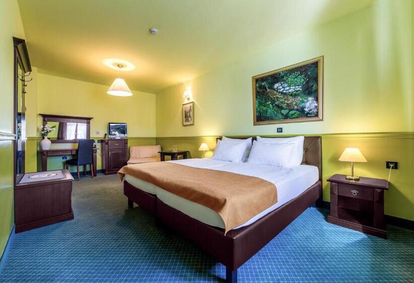 스탠다드 룸 산 전망, Bitoraj Fužine