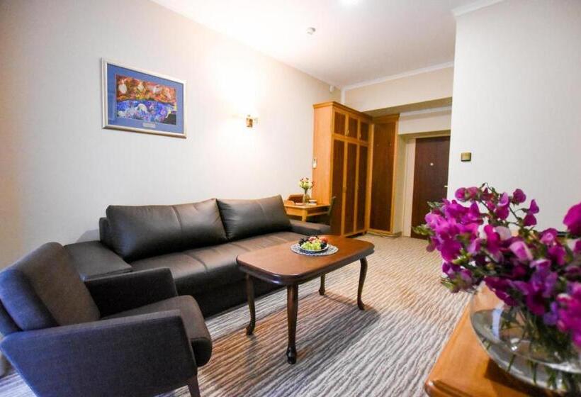 آپارتمان 1 خوابه, Willa Home