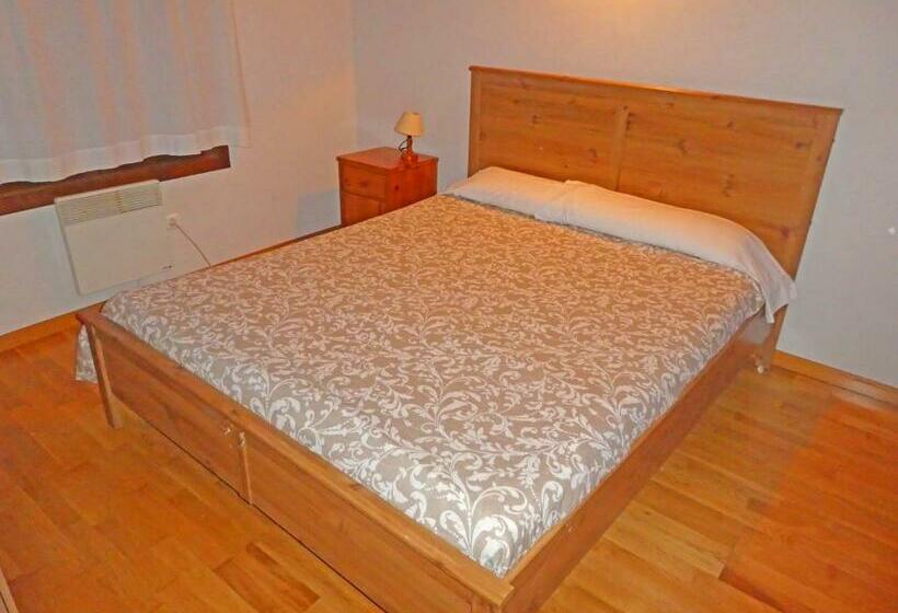 آپارتمان 3 خوابه, Apartamentos Villanua 3000