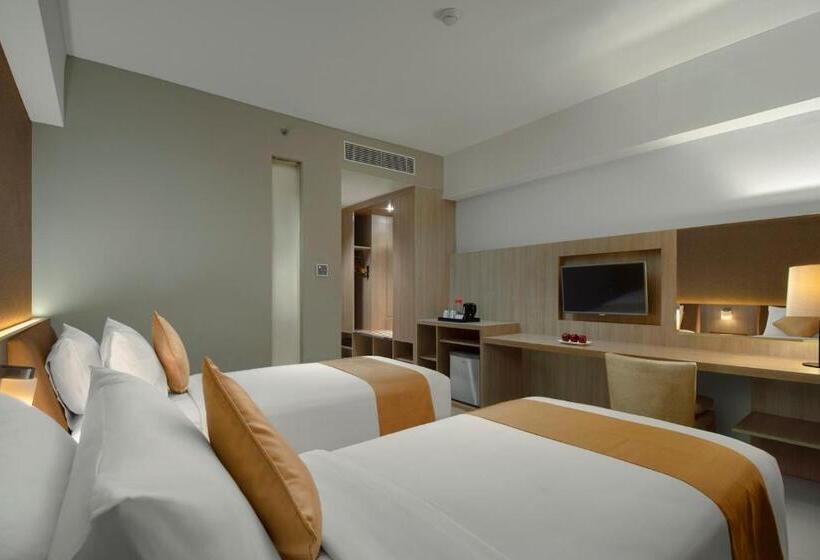 Номер Deluxe, Banua Banjarmasin Hotel & Convention Center