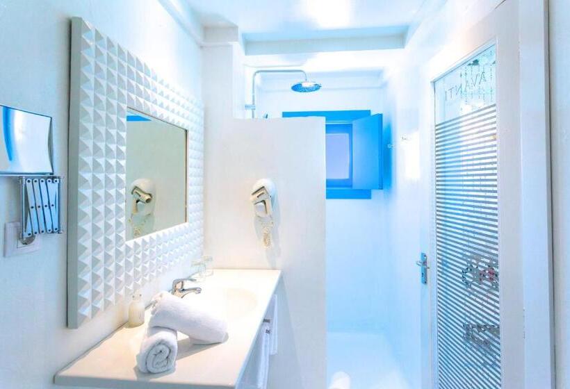 サイドオーシャンビュースタンダードルーム, Avanti Lifestyle Hotel Only Adults