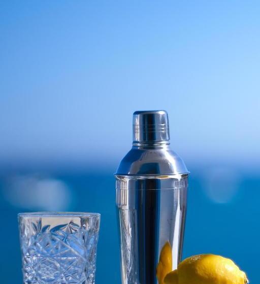חדר סטנדרט נוף לים עם מרפסת, Avanti Lifestyle Hotel   Only Adults