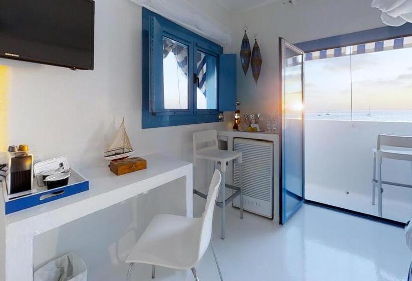 オーシャンビュースタンダードルームバルコニー付き, Avanti Lifestyle Hotel Only Adults