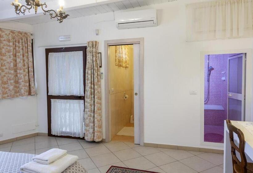 اتاق استاندارد چهار تخته, B&b Barletta Acasamia Con Parcheggio Privato
