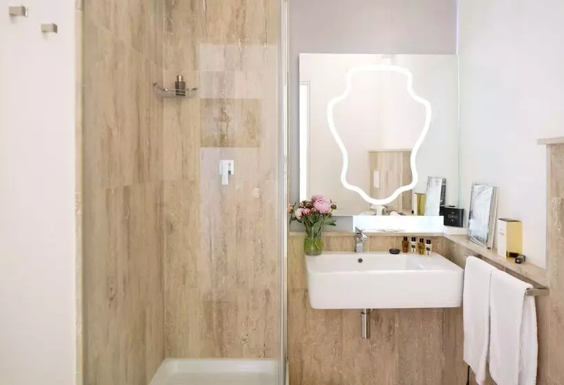 اتاق استاندارد, Via Del Corso Home Roma