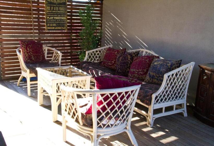 جناح, Beechworth On Bridge Motel