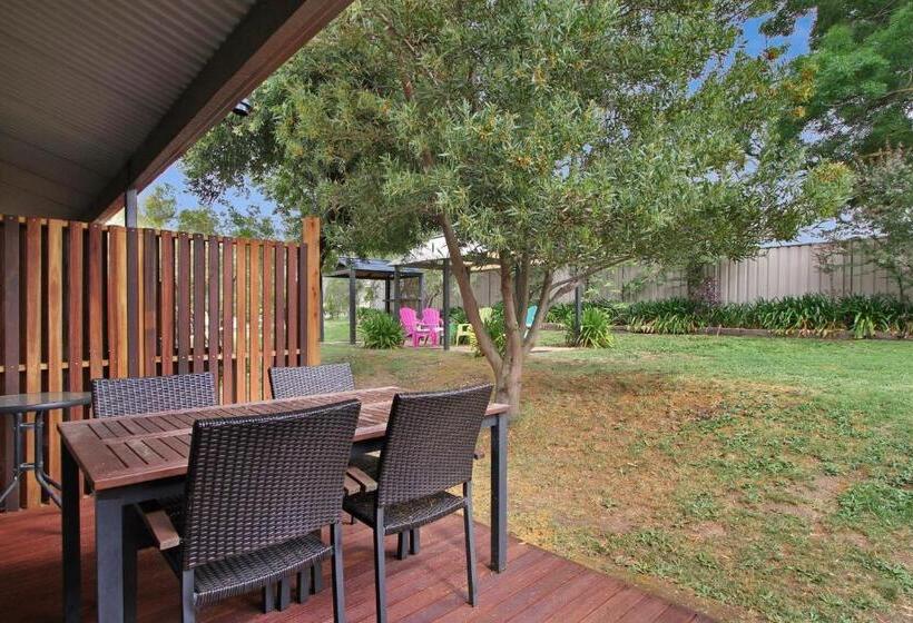 جناح, Beechworth On Bridge Motel