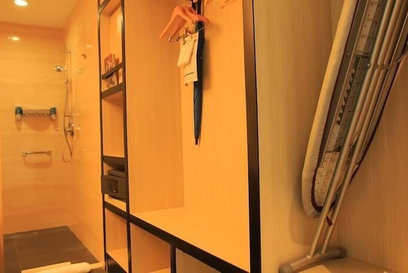 غرفه قياسيه سريرين مزدوجين, Aloft Yancheng