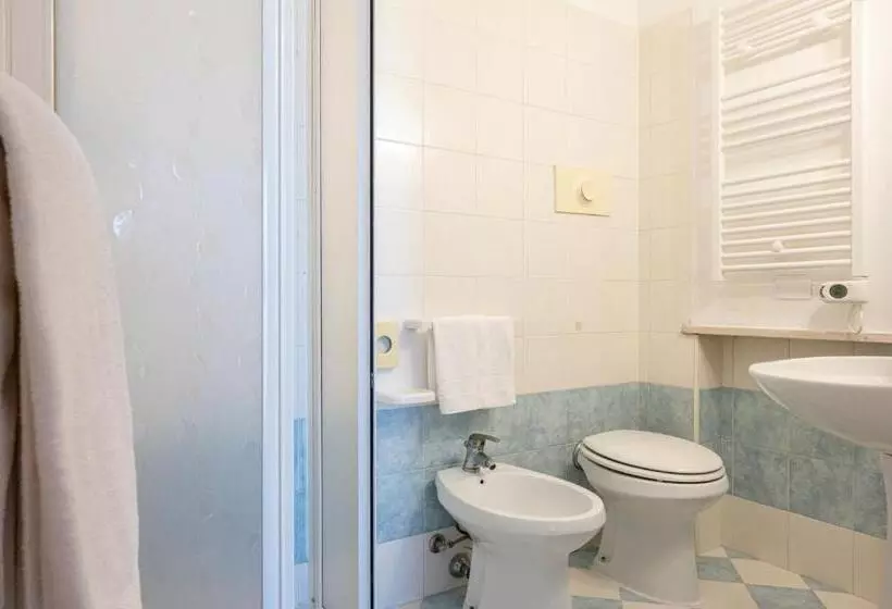 اتاق اکونومی, Amadei Hotel Figaro & Apartments