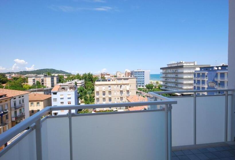 Апартаменты 1 Спальня, Amadei Hotel Figaro & Apartments