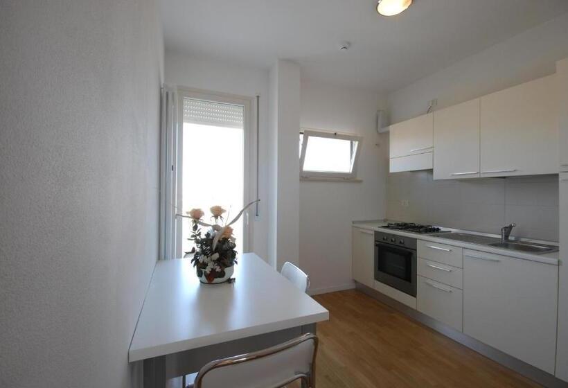 Апартаменты 1 Спальня, Amadei Hotel Figaro & Apartments