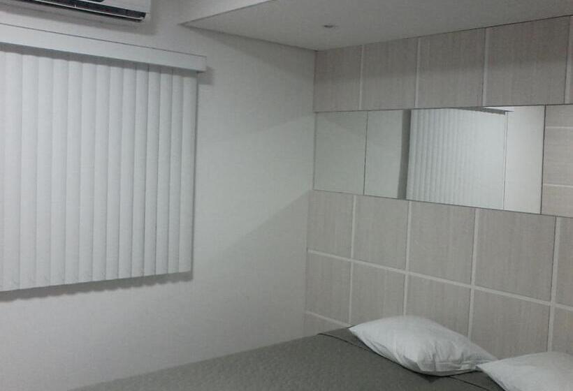 スタンダードルーム, Catu Palace