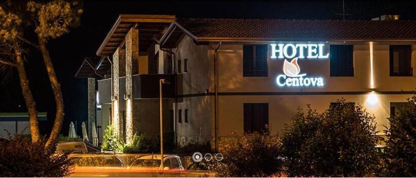 Chambre Familiale, Centova