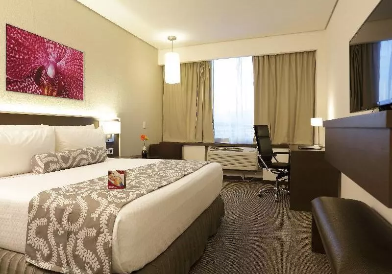 اتاق اجرایی, Crowne Plaza Airport, An Ihg