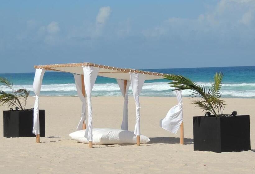 بانگلوی سوپریور, Ecolodge Riake Resort & Villa