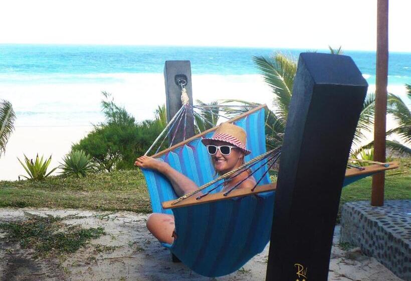 بانگلوی استاندارد, Ecolodge Riake Resort & Villa