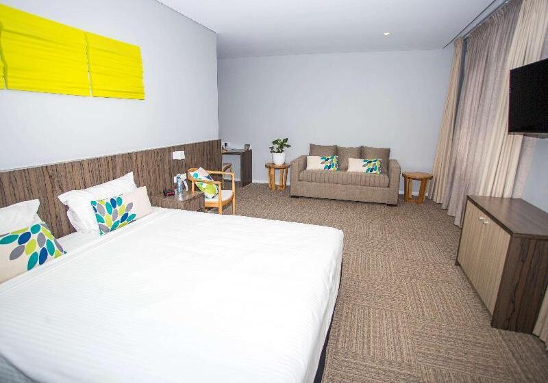 패밀리 룸, Ibis Styles The Entrance