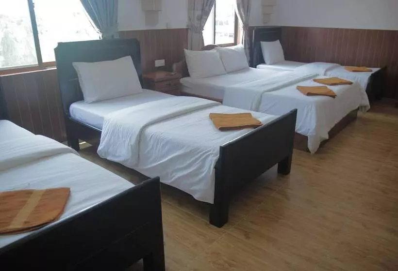 スタンダードトリプルルーム, Jasmine Family Hostel