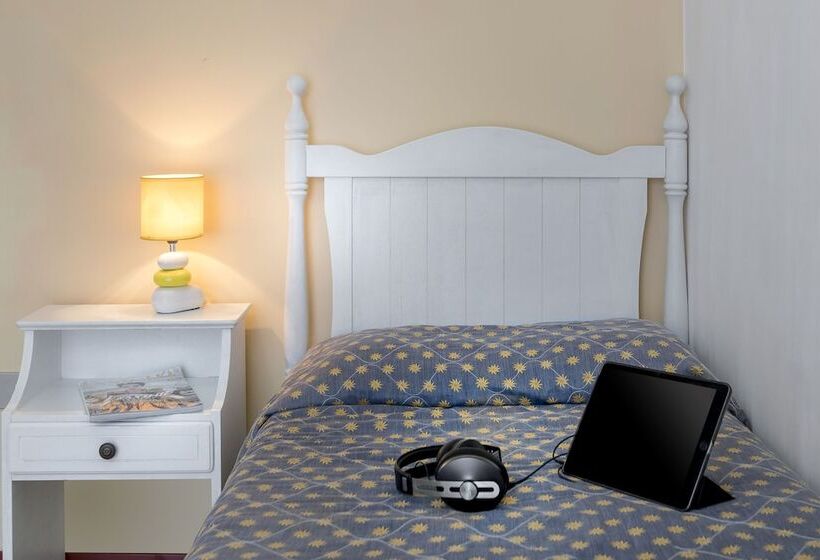 غرفة قياسية فردية, La Perla