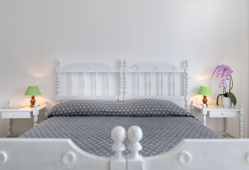 غرفة إقتصادية, La Perla