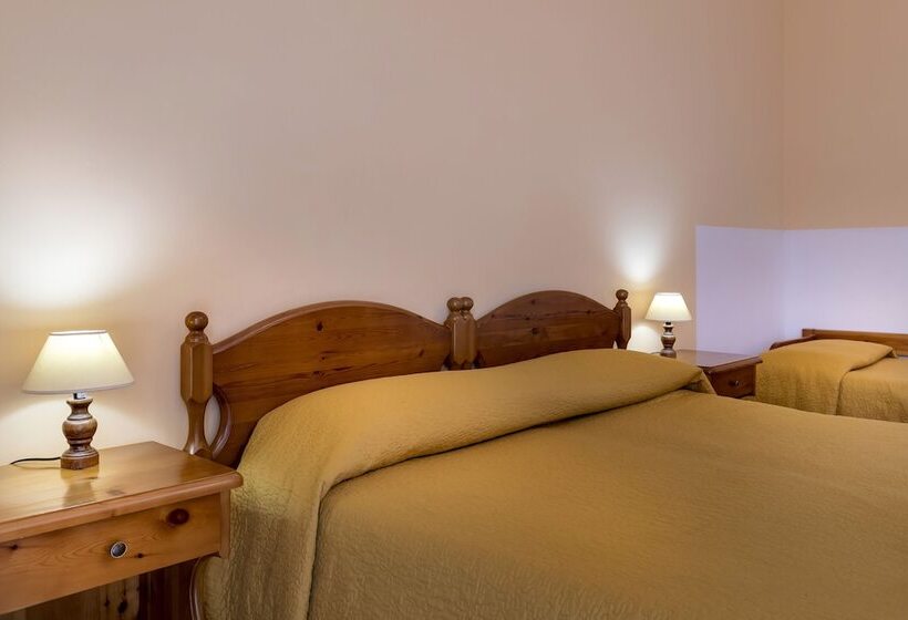 غرفة قياسية ثلاثية, La Perla