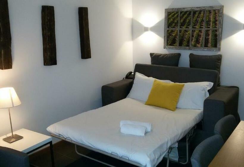 منزل غرفة نوم واحدة, Lousada Country