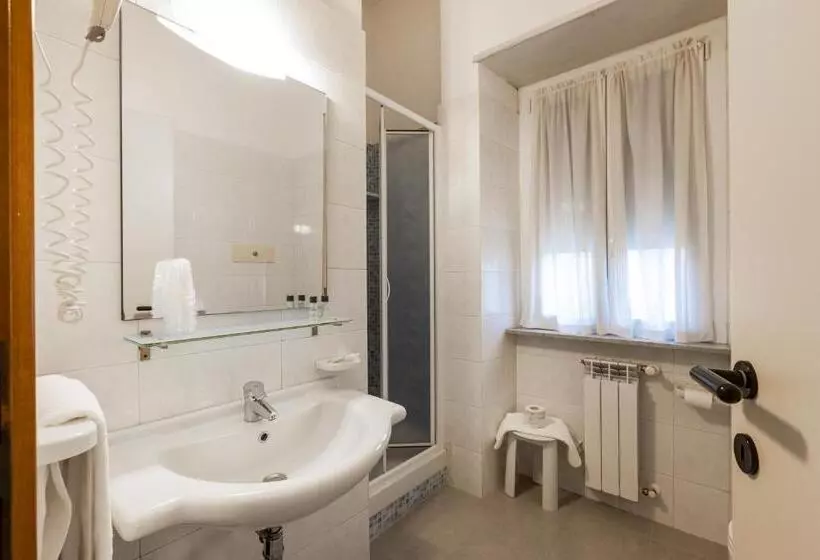 اتاق کلاسیک چهارنفره, Nuova Grosseto