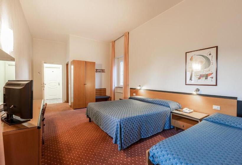 اتاق کلاسیک چهارنفره, Nuova Grosseto