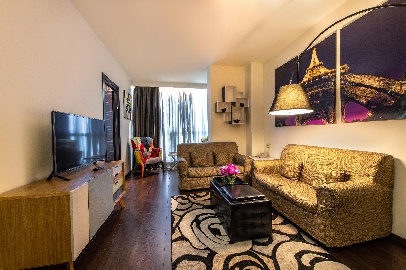 이그제큐티브 스위트, Opera Suite