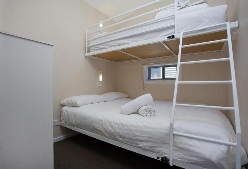 کابین, Portland Holiday Village