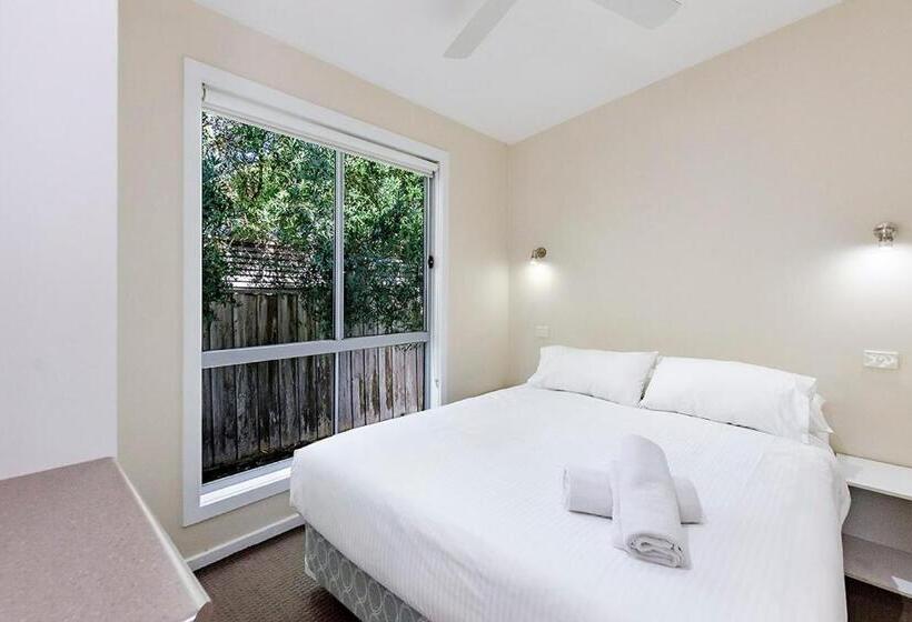 کلبه سوپریور, Portland Holiday Village