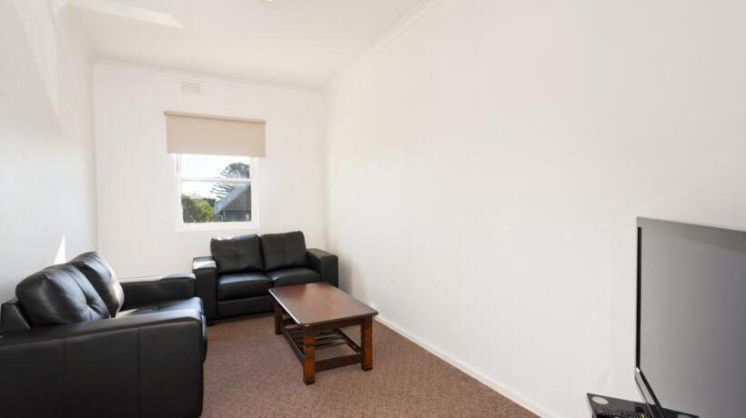 آپارتمان 2 خوابه, Portland Holiday Village