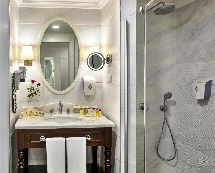 غرفة عائلية مطلّة علي الجبل, Sunis Efes Royal Palace Resort & Spa