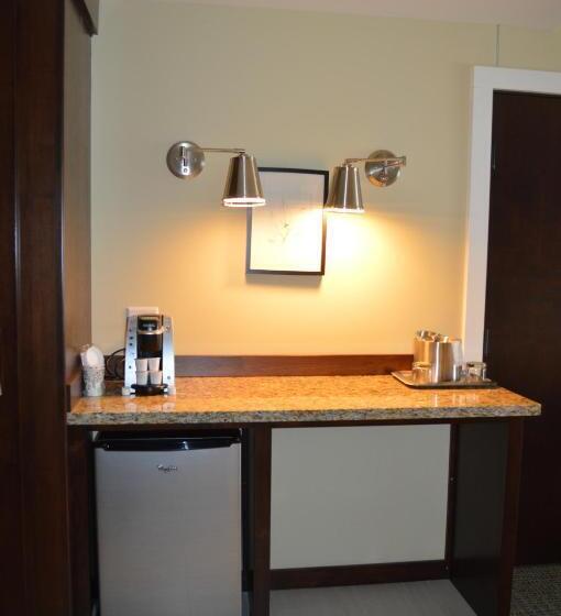 家庭套房, The Inn At Harbor Shores