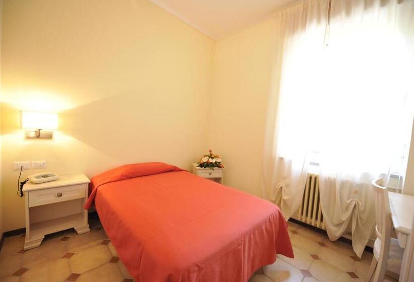 اتاق استاندارد یک نفره, Villa San Giuseppe