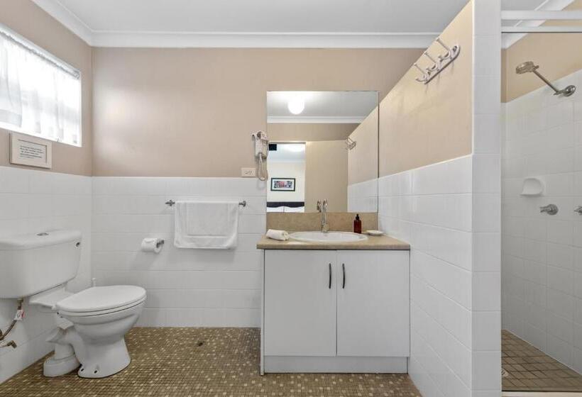 スイート(家族用), Paramount Motel