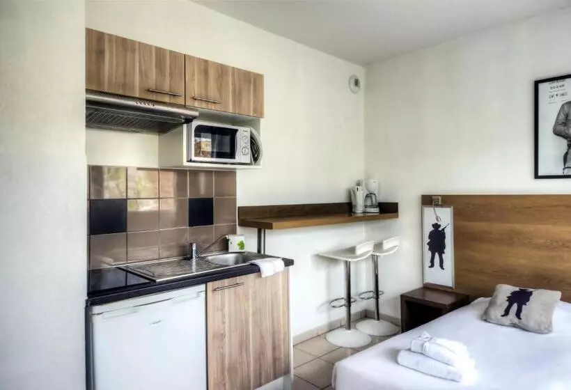 スタンダードスタジオ, Comfort Aparthotel Antibes Le Maestria