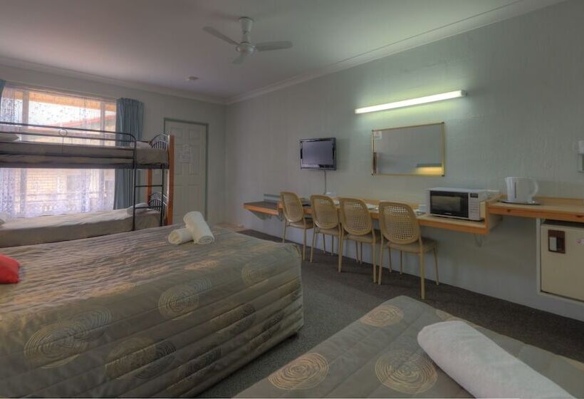 패밀리 룸, Alluna Motel
