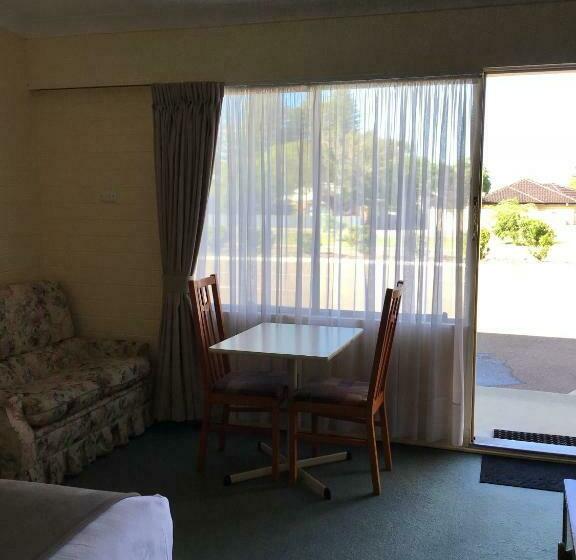 اتاق استاندارد, Bayview Motel