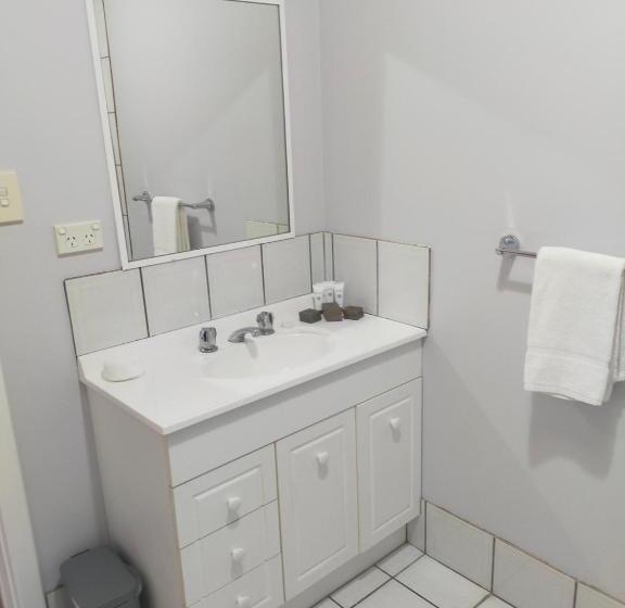 آپارتمان 1 خوابه, Bayview Motel