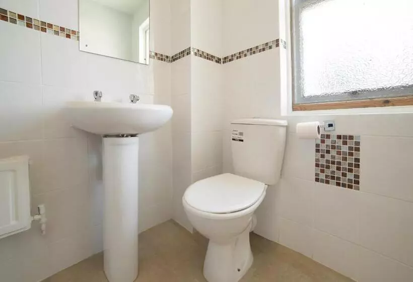 Standard Single Room Shared Bathroom, Eagle House Hotel - Guest House