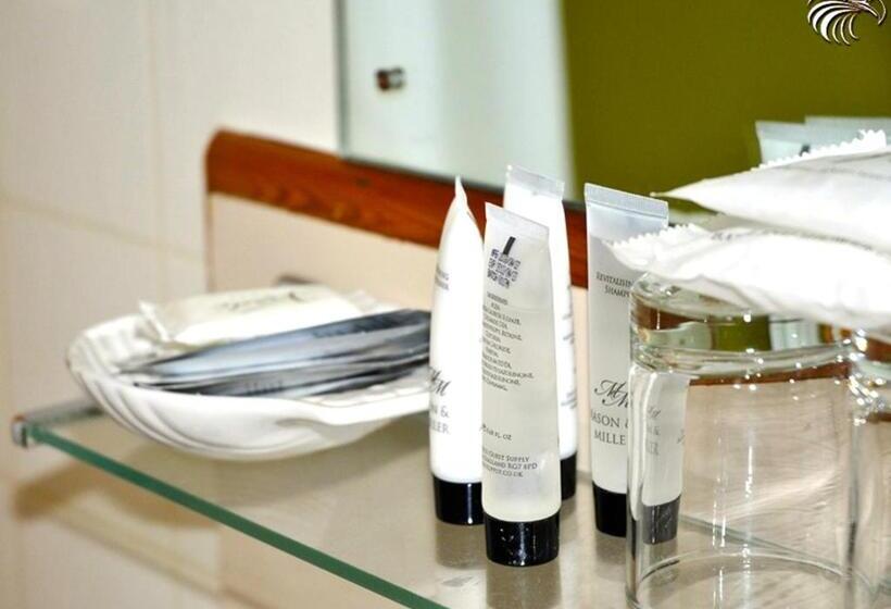 Номер Стандарт Трехместный, Eagle House Hotel - Guest House