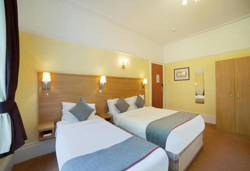 Номер Стандарт Трехместный, Eagle House Hotel - Guest House
