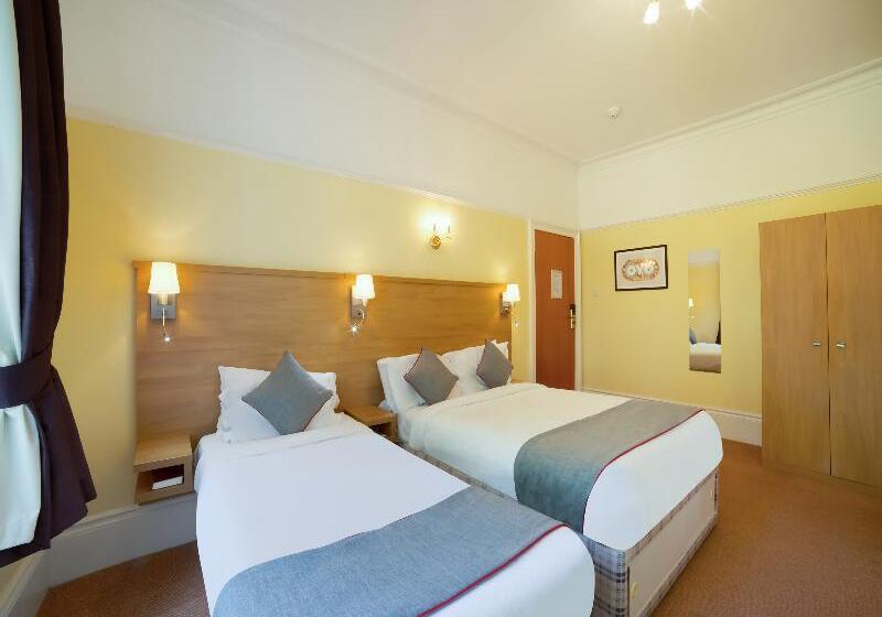 Номер Стандарт Трехместный, Eagle House Hotel - Guest House