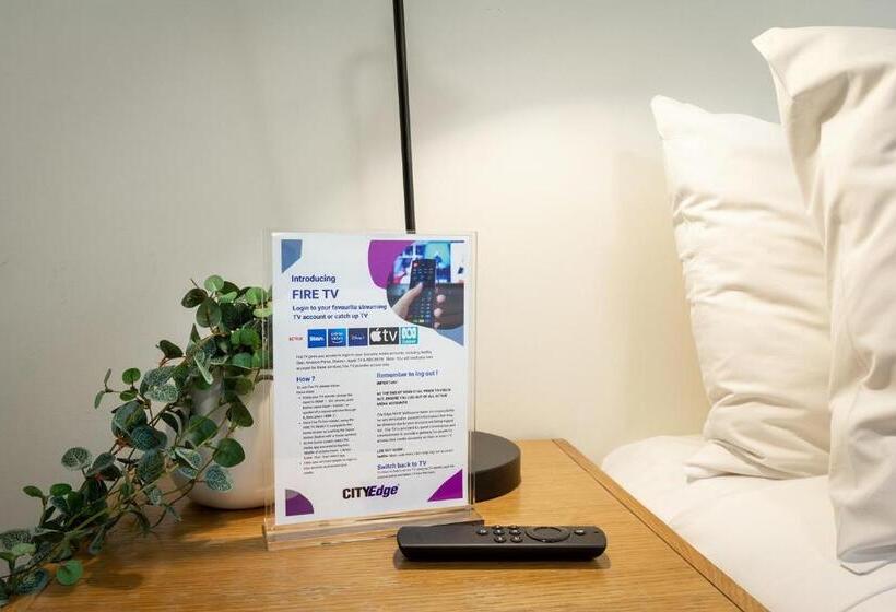 شقة غرفة واحدة, City Edge North Melbourne Apartment