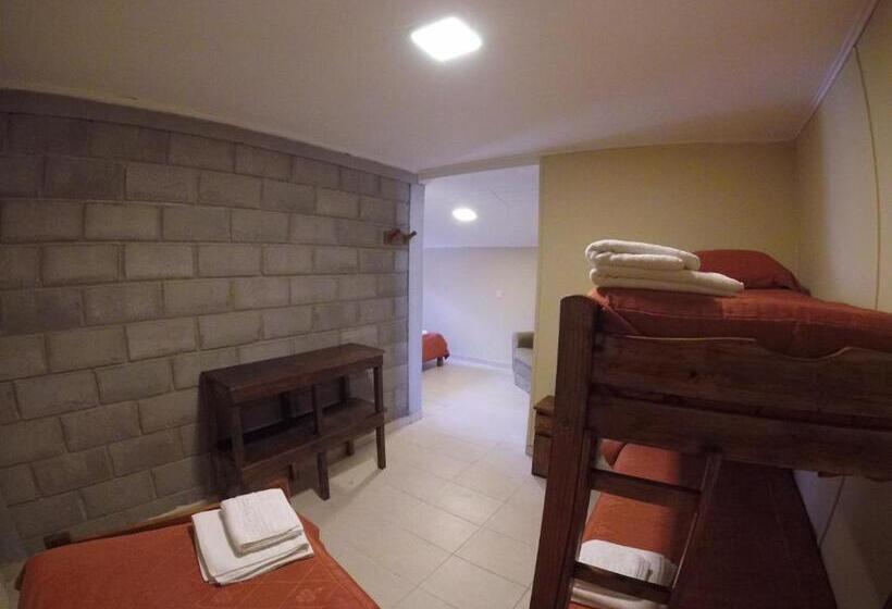 חדר משפחתי, Hostel Los Pioneros