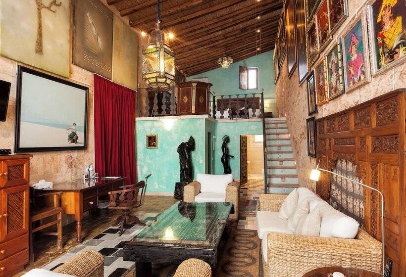 デラックスジュニアスイート, Es Revellar Art Resort  Adults Only