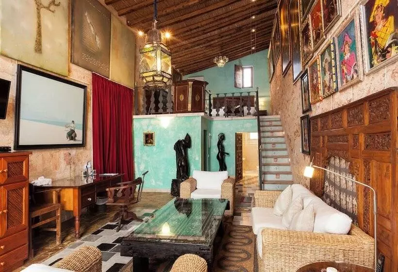 デラックスジュニアスイート, Es Revellar Art Resort  Adults Only